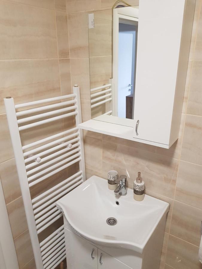 S&D Apartman Lukavica Dış mekan fotoğraf
